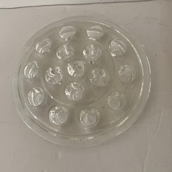 Vintage Flower Frog Glass 16-Hole Floral 3 dimensional - Picture 1 of 5